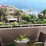 Apartment Mira Makarska