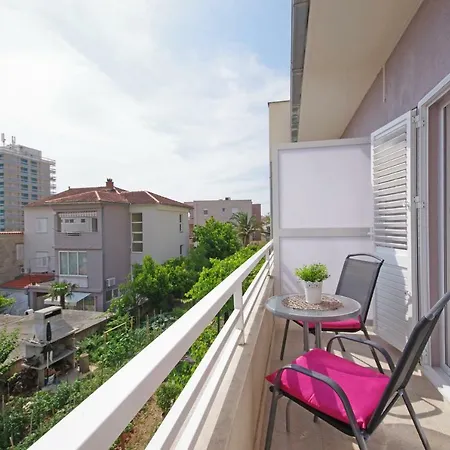 Mira Apartment